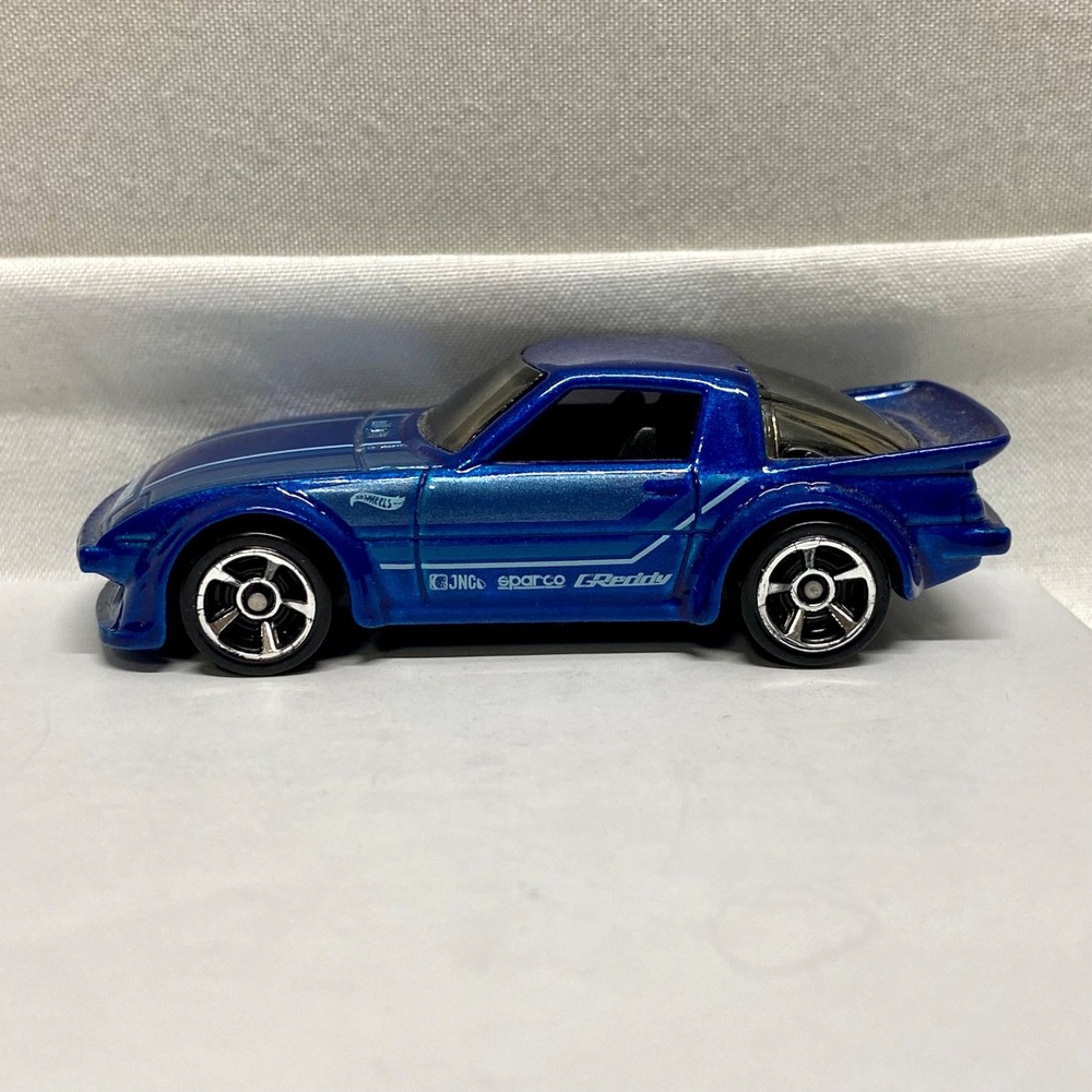 2011-12 Hot Wheels Mazda RX-7 FB 97/250 HW J-Imports 1/10 Blue Die-cast Car NOS